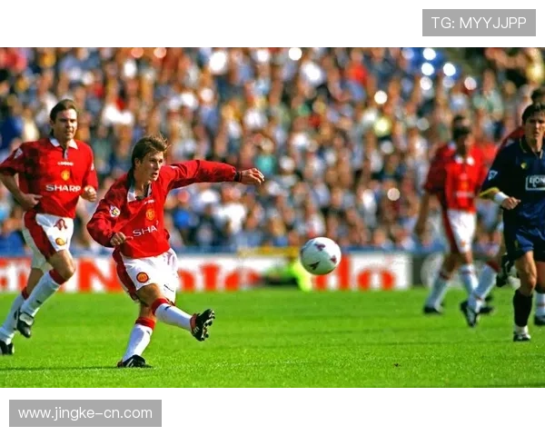 足球明星剧照高清图片欣赏展现球场魅力与风采的精彩瞬间 足球明星剧照高清图片欣赏展现球场魅力与风采的精彩瞬间