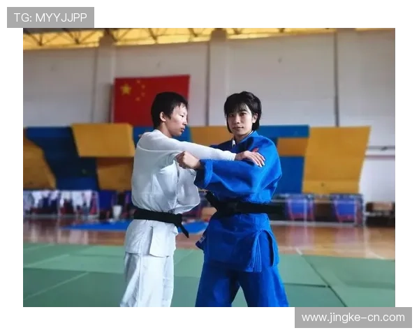 李丽专访:从青涩少女到羽毛球冠军的成长之路回顾 李丽专访:从青涩少女到羽毛球冠军的成长之路回顾