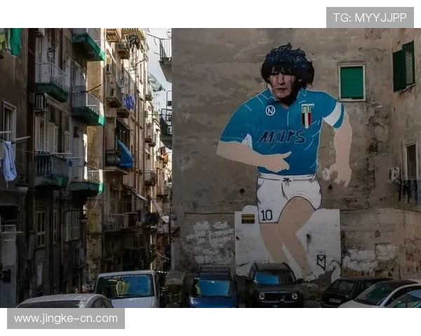 足球明星涂鸦艺术展现球场魅力与个性风采的创意之旅